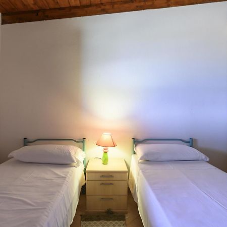 Villa Il Panorama Di Orri ตอร์โตลี ภายนอก รูปภาพ